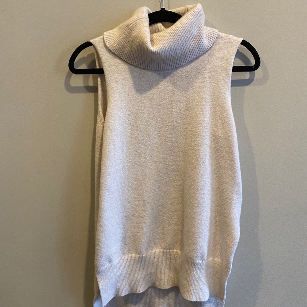 Sleeveless sweater